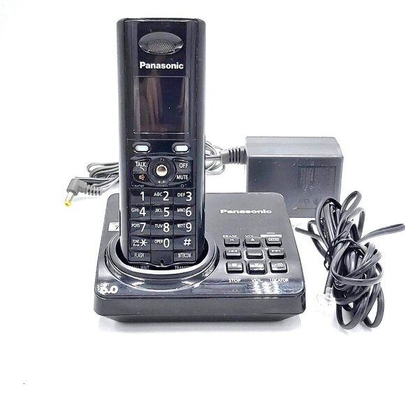 Panasonic KX-TG8231 Cordless Answering System Phone with KX-TGA820 Handset - Picture 1 of 10